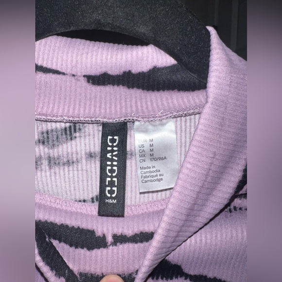 H&M cropped high neck long sleeve crop top - Picture 2 of 4